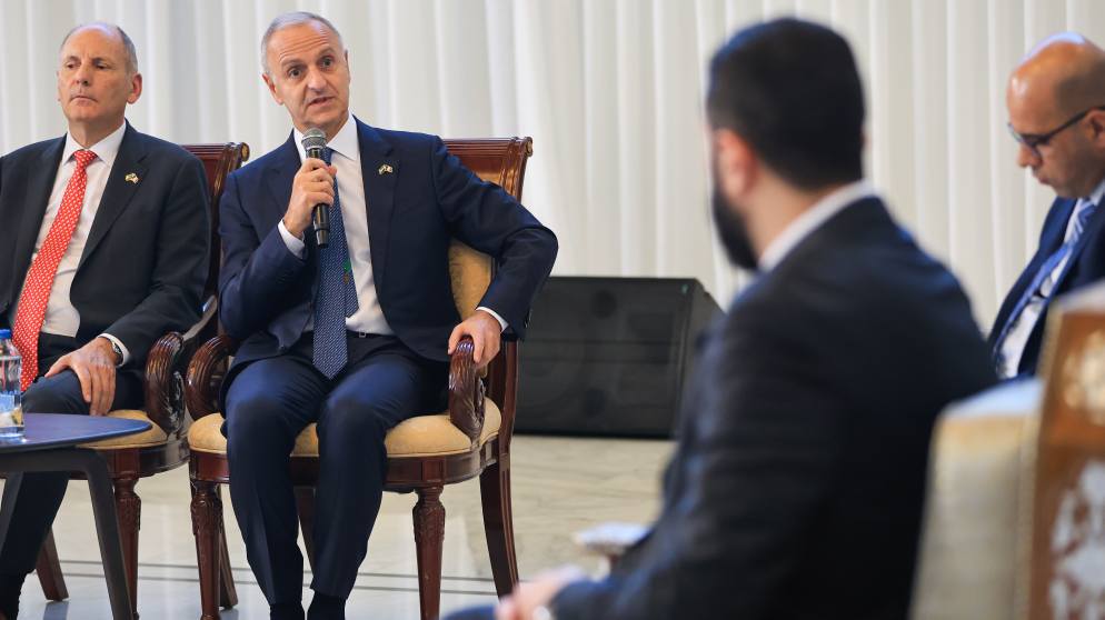 السيد الرئيس أحمد الشرع يستقبل وفدًا من رجال الأعمال والمستثمرين الفرنسيين في قصر الشعب بدمشق