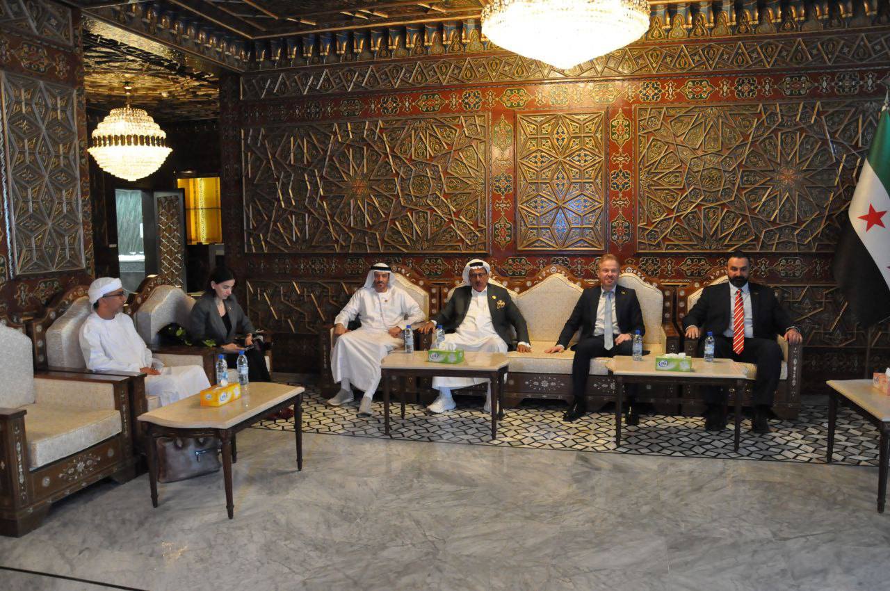 لتعزيز الاستثمار السوري الإماراتي.. خلف الحبتور يبدأ زيارة عمل إلى سوريا